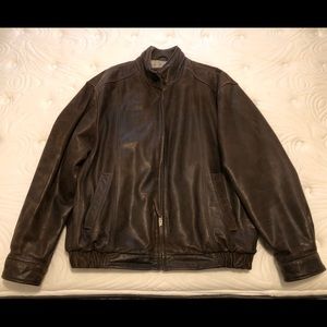 Men’s brown leather jacket